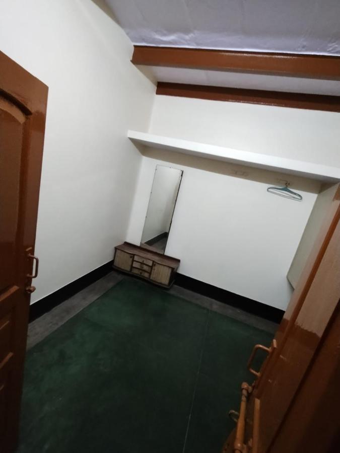 Heritage Homestay@Old City Near Ganges Varanasi Bagian luar foto