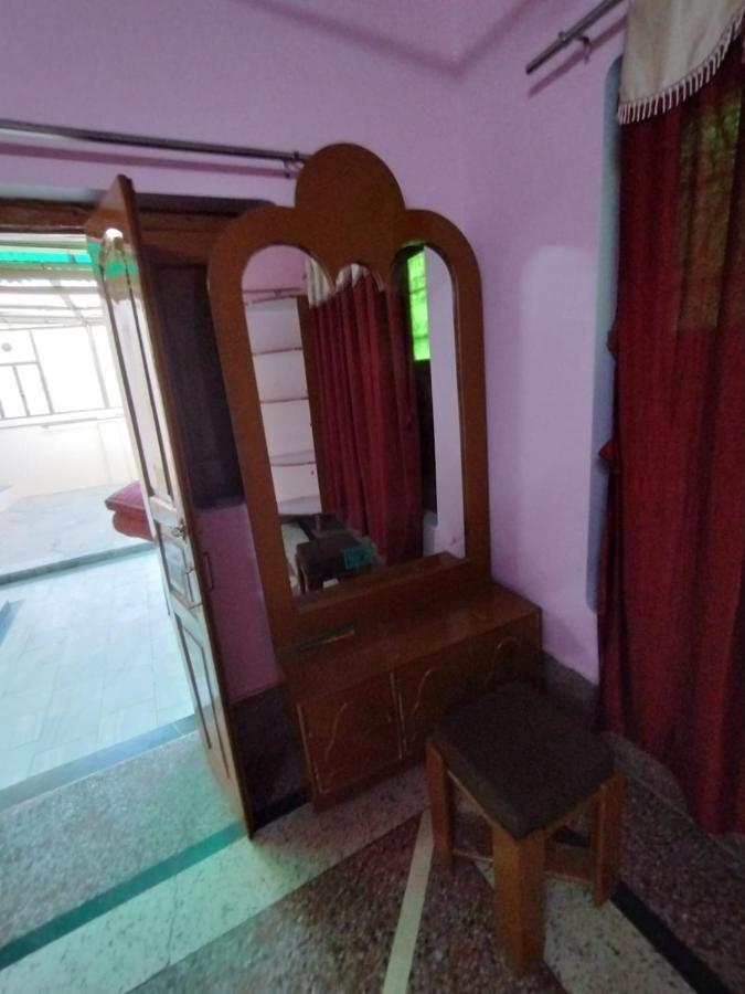 Heritage Homestay@Old City Near Ganges Varanasi Bagian luar foto