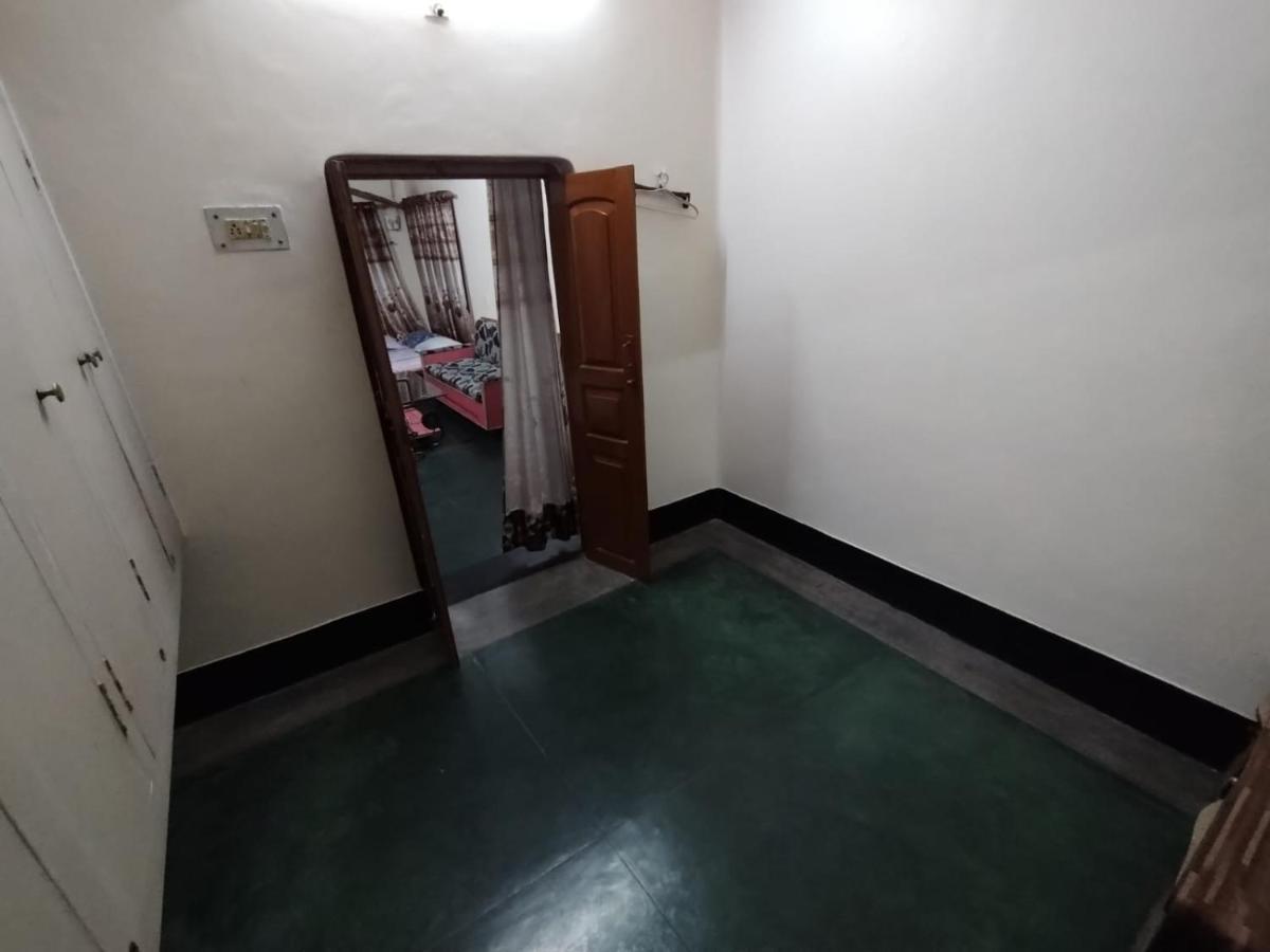 Heritage Homestay@Old City Near Ganges Varanasi Bagian luar foto