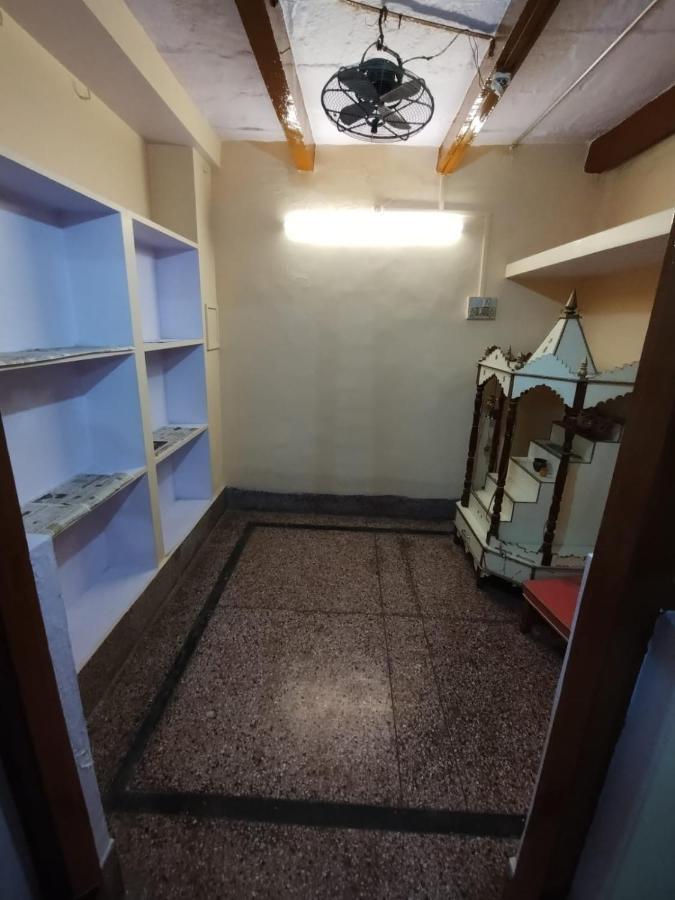 Heritage Homestay@Old City Near Ganges Varanasi Bagian luar foto